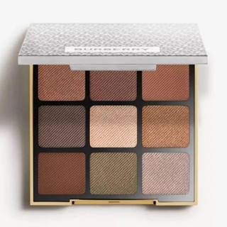 #มือ2 #สภาพ95% Burberry Festive Monogram eye Palette (Holiday 2022)