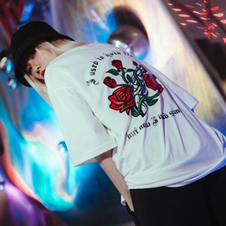 เสื้อยืด oversize คอลเลคชั่น Gun N Rose (white)