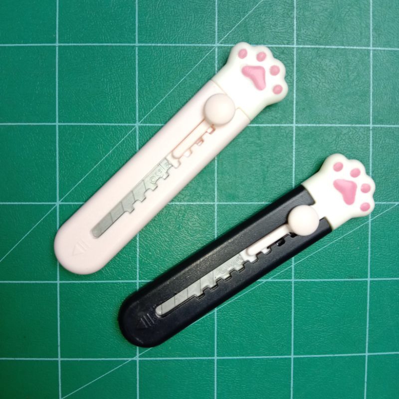 Black/Pink mini cutter มีดคัตเตอร์ จิ๋ว ลายอุ้งเท้าแมว 😽