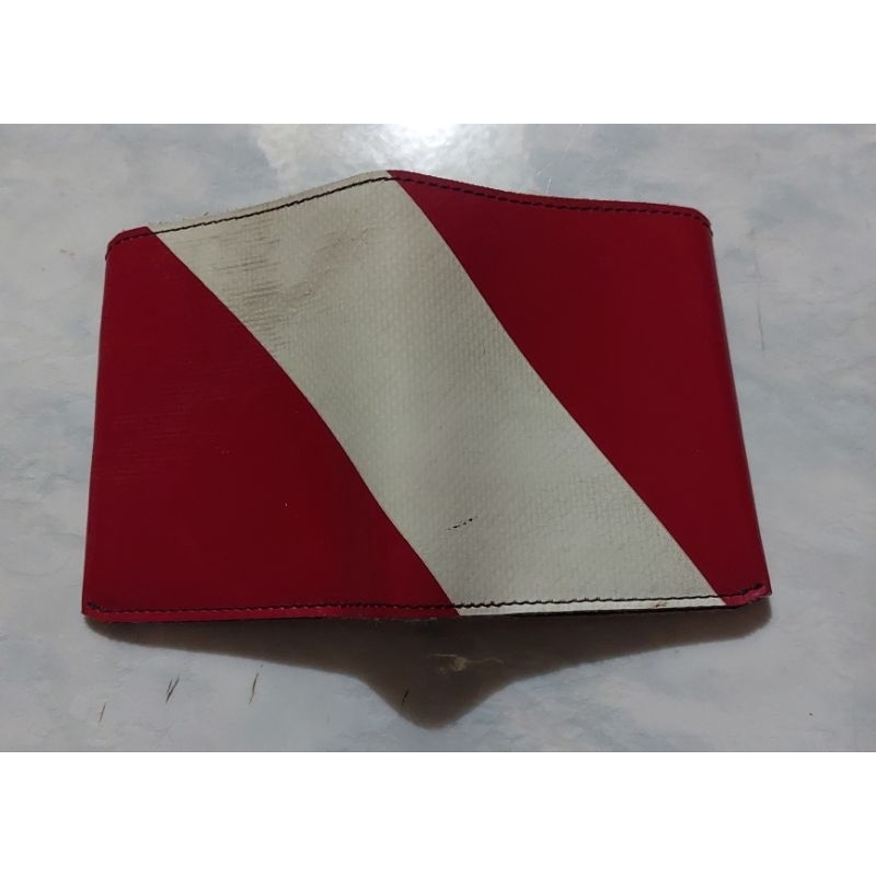 กระเป๋าสตางค์ Freitag Leonard แท้