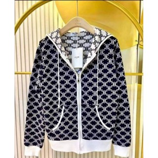 พร้อมส่ง เสื้อไหมพรมแขนยาวมีฮู้ดทอลายโลโก้ทั้งตัวดีไซน์สุดหรูเกรด hi end งานสวยหรูผ้าดีสวยเทพป้ายครบ