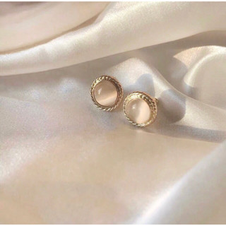 ต่างหูNude pearl earrings