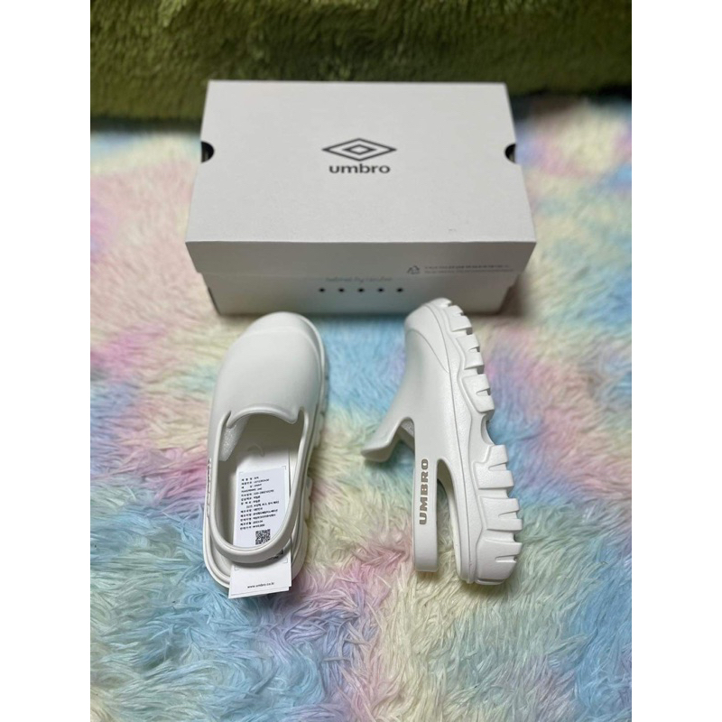 ♡​ พร้อมส่ง ♡​ UMBRO TOPI รองเท้าเกาหลีแท้ 100% 🇰🇷