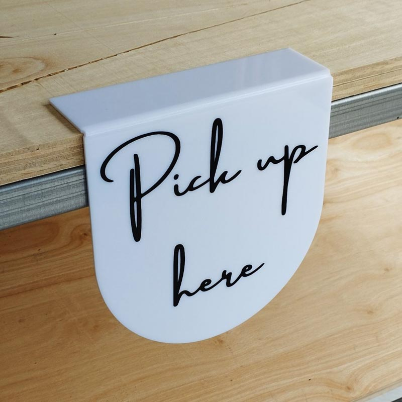 ป้าย PICK UP HERE ป้ายจุดรับเครื่องดื่ม ป้ายติดโต๊ะ เคาน์เตอร์