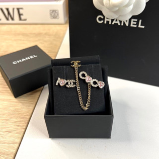 Kept unused ‼️ C h a n e l earring 1 cm ปี 2022 รุ่นนี้น่ารักมากๆ สวยหรู สภาพใหม่เก็บ ของใหม่ ไม่เคยใช้งาน 😻เพชร