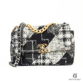 CHANEL FLAP 19 26 BLACK WHITE TWEED RGHW