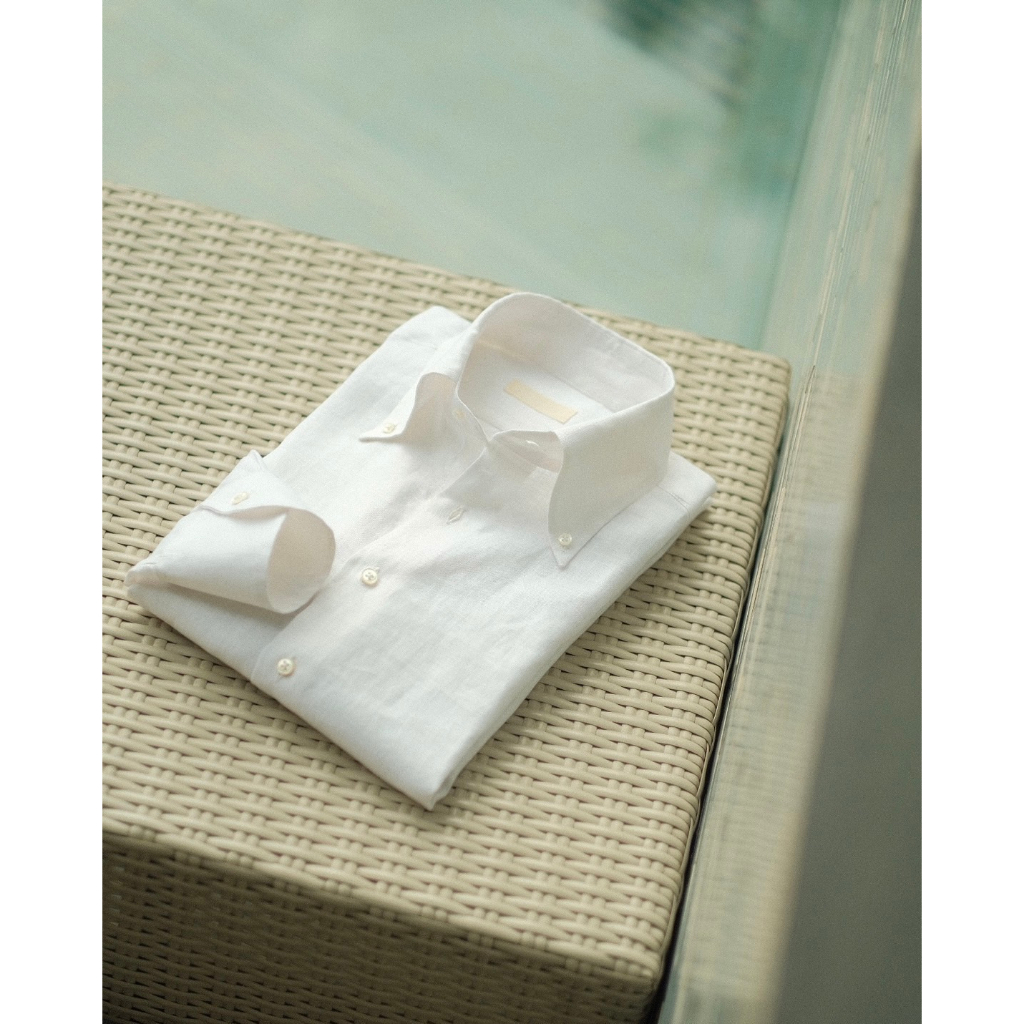 white linen button-down collar long sleeve shirt
