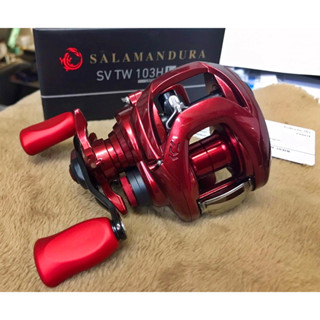 รอกเบทตีเหยื่อปลอม DAIWA SALAMANDURA SV TW สินค้านำเข้าจากบริษัทตัวแทนจำหน่ายในประเทศไทย