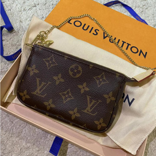 กระเป๋าไพ่นกกระจอก Louis Vuitton/กระเป๋าใส่เหรียญ/กระเป๋าใส่อุปกรณ์/มีในไทย/ส่งภายใน 24 ชม.