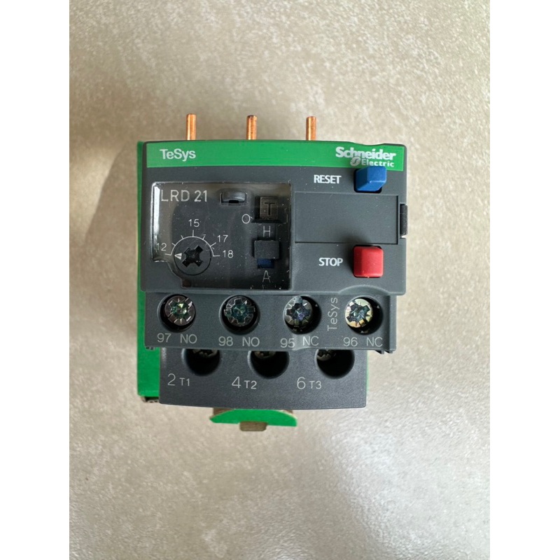 Schneider Electric รุ่น LRD21 ,โอเวอร์โหลด รีเลย์ ,3P ,Overload Relay 1NO/1NC, 12 to 18 A , Class 10