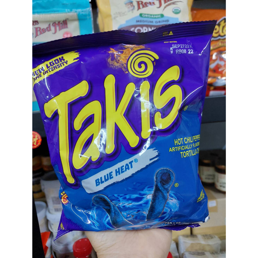 Takis Blue Heat ขนมลิ้นฟ้า รสชาดเปรี้ยวจิ๊ดหวานนิดๆหอม Hot Chili Pepper นำเข้าจากอเมริกา น้ำหนัก 92.