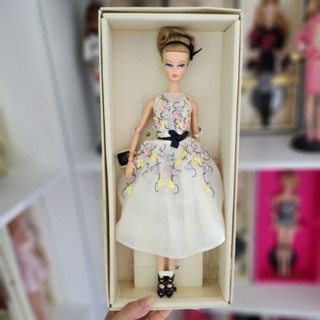 Barbie Silkstone Classic Cocktail Dress ต่างหูหาย 1 ข้าง