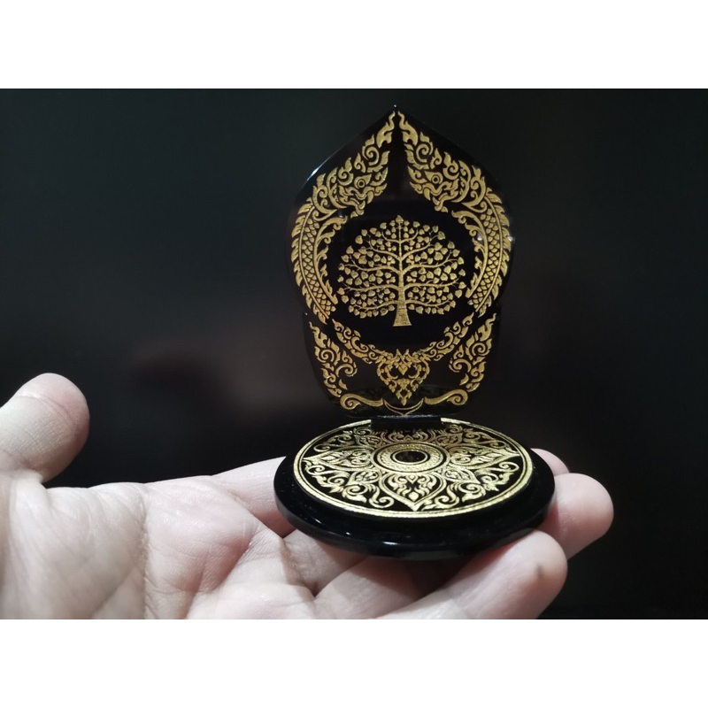 ฐานตั้งพระหน้ารถ ลายนาคเกี้ยว (พื้นดำ)