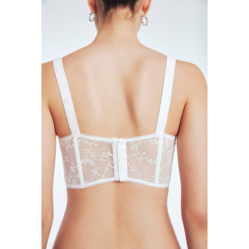 SABINA  Mad Moiselle Neo-Nostalgic'23 เสื้อแขนกุดทรงคอร์เซ็ท Chelsea รหัส SOV23002LEWH สีขาว - รูปที่ 4