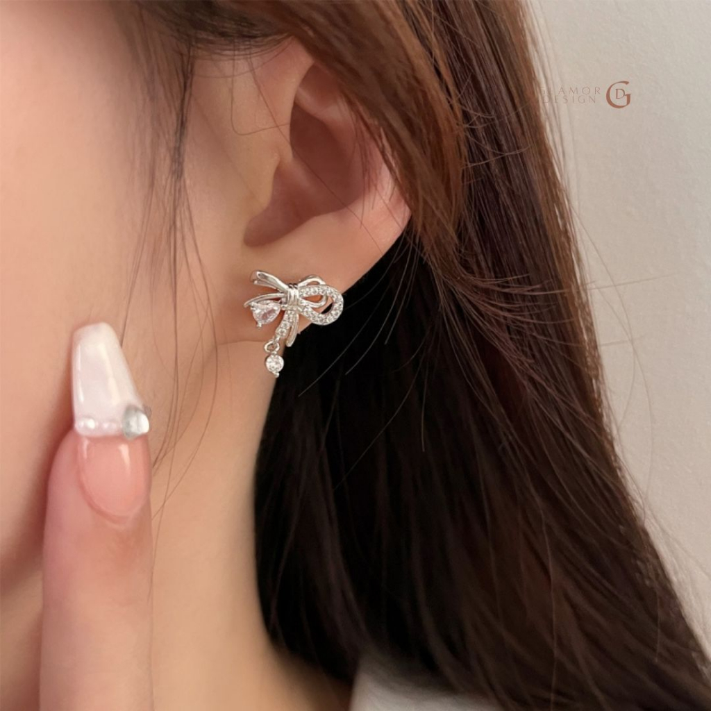 GLAMOR✨ต่างหูเงินแท้ Girly Knot ต่างหูเพทาย เท่น่ารัก ต่างหูแฟชั่น ตุ้มหูเงินแท้ ต่างหูผู้หญิง รูปที่ 6