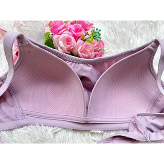 ชุดชั้นในทรงสปอร์ต (ขนาด 36-42 )ยี่ห้อNo’s bra no.3281 คัพA ไร้โครง ฟองบาง บังทรง ผ้าดีมาก