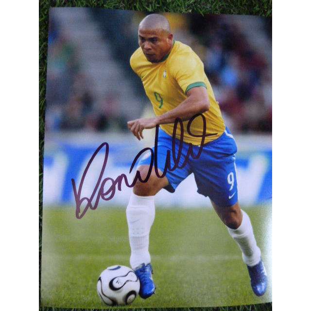 รูปถ่ายพร้อมลายเซ็น RONALDO BRAZIL โรนัลโด้ บราซิล autographed/signed 8X10 photo พร้อมลายเซ็น/ลายเซ็น ภาพถ่าย 8X10