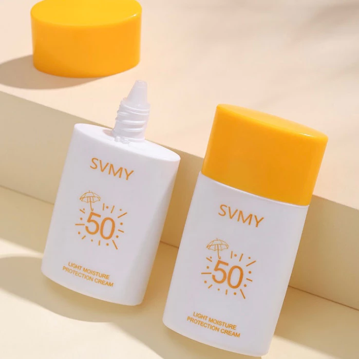 ครีมกันแดด ครีมกันแดดหน้า โลชั่นกันแดด Sunscreen SPF50+pa+++ UV ครีมปกป้องผิว 50ml ซึมไว ไม่มัน