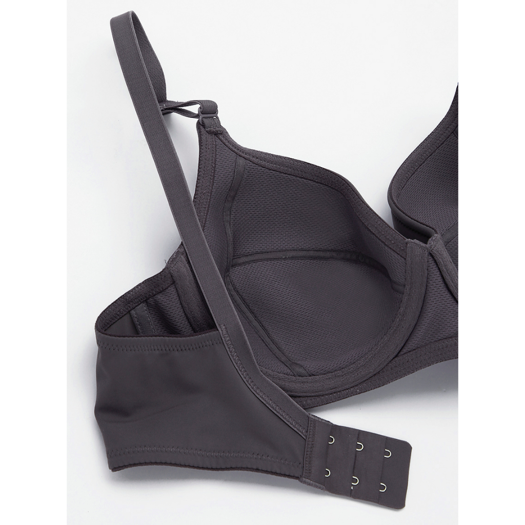Sabina เสื้อชั้นใน มีโครง รุ่น Function Bra รหัส SBO1103SD สีเทาเข้ม