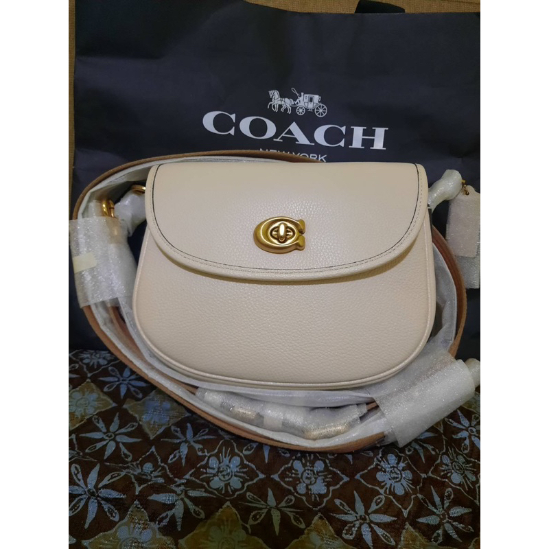 ขาย Coach Pebbled Leather Willow Saddle Bag