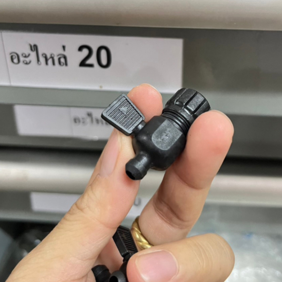 อะไหล่ตัวปล่อยน้ำ /จุกปล่อยน้ำ ชุดกรองลม  ใช้ได้กับรุ่น F20 F50 F80 C80 FR80