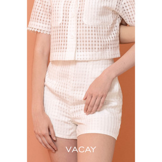 VACAY VCS23 SCOTTED ORGANZA SHORTS กางเกงขาสั้น เอวสูง ชุดไปทะเล ใส่เที่ยว เสื้อผ้าแฟชั่นผู้หญิง