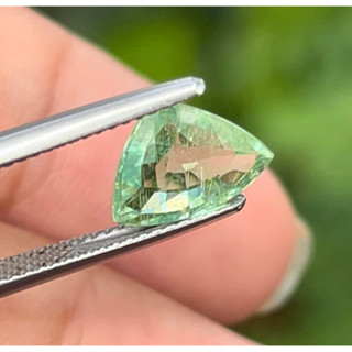 y14พลอยทัวร์มารีน (Yellowish Tourmaline) นน1.69กะรัต