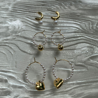 août pearl-drop earrings ต่างหูประดับมุก