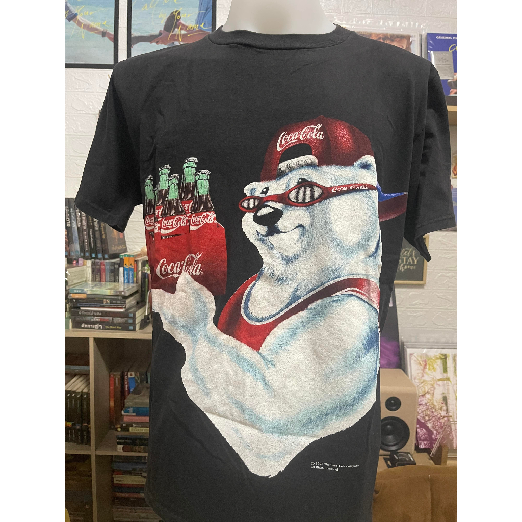 เสื้อวินเทจ โค้กหมี Coca Cola Polar Bear 1996 Gangster Soda Pop Size L สีดำ