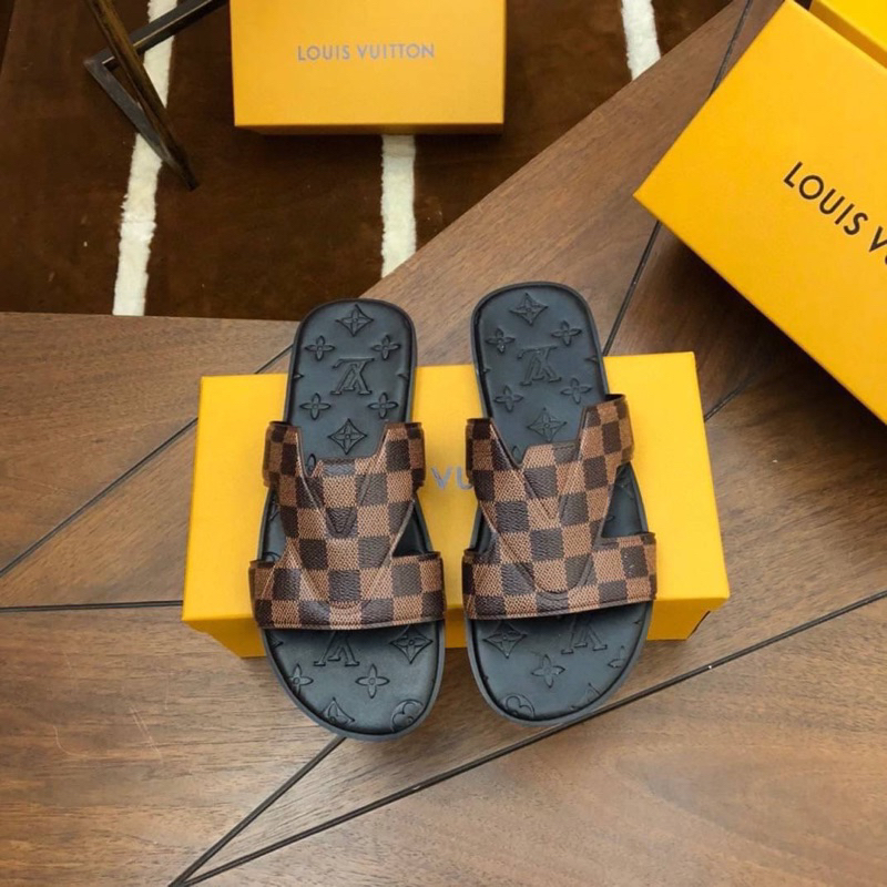 รองเท้าแตะยี่ห้อ New Arrivals  Louis Vuitton Sandals
