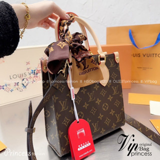 L-V  SAC PLAT BB BAG MONOGRAM / L-V petit sac plat  ฮอตที่สุดกับไอเท็มยอดฮิต กระเป๋าสะพายโท้ท ไซส์กำลังดี ใส่มือถือได้