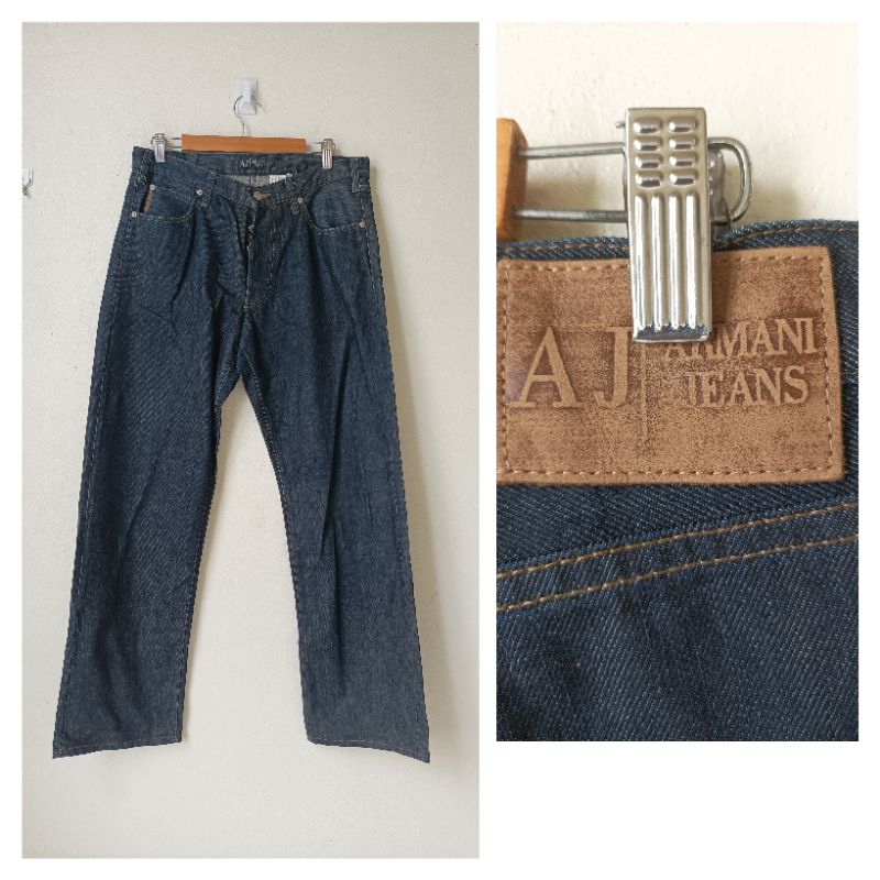 Armani Jeans กางเกงยีนส์ สีเข้ม กระดุม ผ้าไม่ยืด ใหม่กริ๊ป Size W33 รอบเอว 33 นิ้วค่ะ