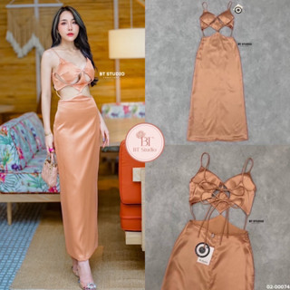 Code : M8 Btstudio Maxi dress ชุดเดรสยาวสายเดี่ยวเว้าช่วงอกและเอวสำหรับผู้หญิง ไซส์ Xs-L