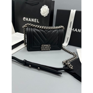 กระเป๋าสะพายข้าง Chanel งานvip size 20 cm  boxset*