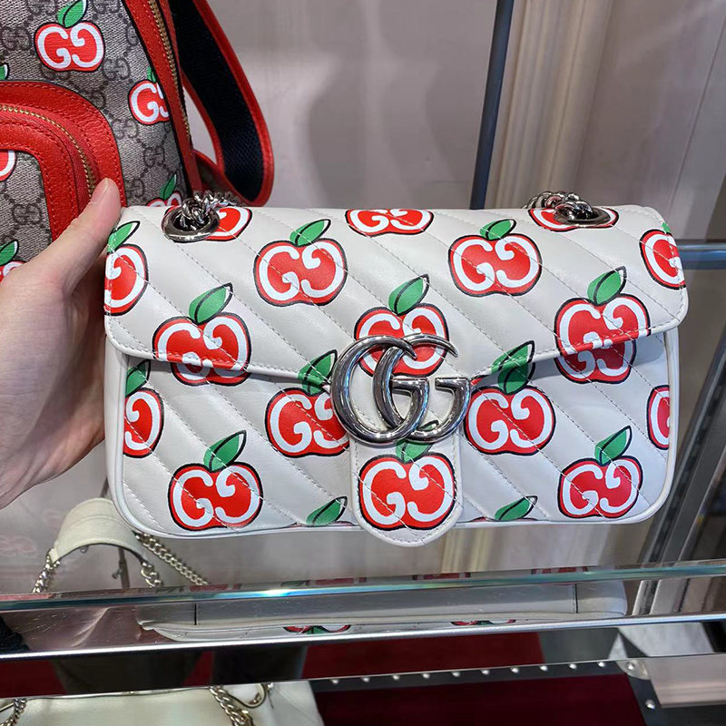 กระเป๋าถือ GUCCI Gucci GG Marmont กระเป๋าสะพายใบเล็ก apple print messenger bag 443497