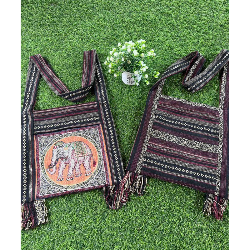 กระเป๋าย่ามลายช้าง ใบใหญ่ ขนาด 12-13 นิ้ว 🐘🐘 คละลาย