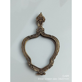 GAR9Goldenbronze Garuda amulet casing 34x37mm กรอบพระ บรอนซ์ทอง สำหรับพญาครุฑ