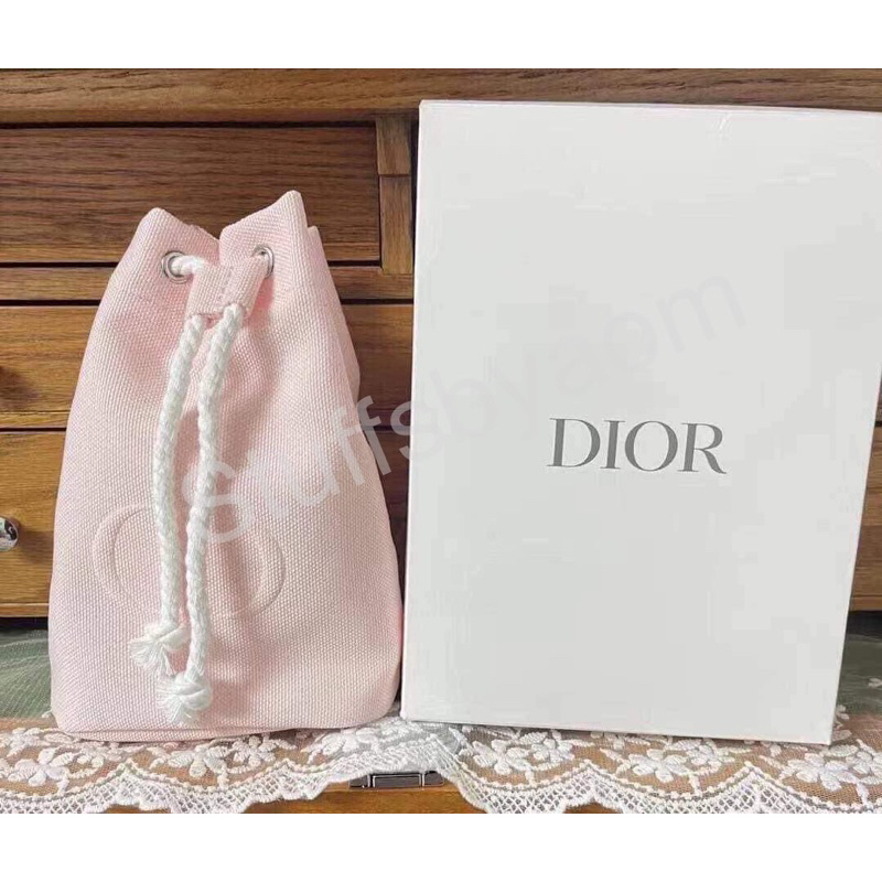 Dior makeup bag กระเป๋าใส่เครื่องสำอางค์ Dior ของแท้ สีชมพู