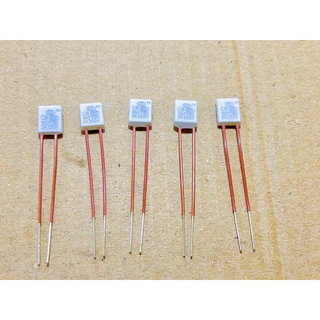 ฟิวส์พัดลมhatari 145องศา,150องศา 2a สีขาวขาสั้น แบบเหลียมมีให้เลือก2ค่า เทอร์โมฟิวส์พัดลม ฮาตาริใช้กับพัดลมได้หลายยี่ห้อ