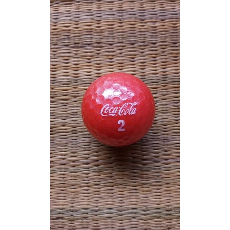 ลูกกอล์ฟ   Coca-Cola