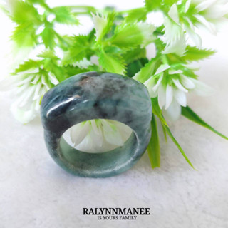 แหวนหยกพม่าแท้ ( Jadeite type A ) ไซส์ 67