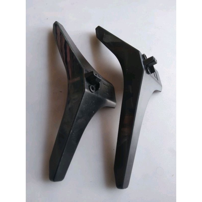 ขา TV LG 32 นิ้ว รุ่น 32LK500BPTA ,32LJ500D มือสอง