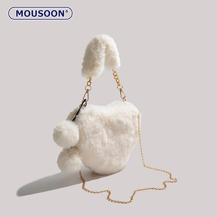 Mousoon กระเป๋าสะพายข้างผู้หญิง กระเป๋าถือขนยาวรูปหัวใจขนาดใหญ่