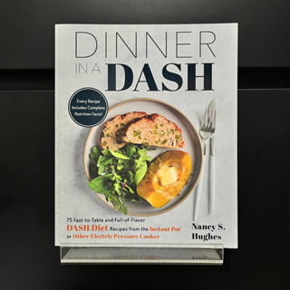 Dinner in a Dash - Nancy S. Hughes