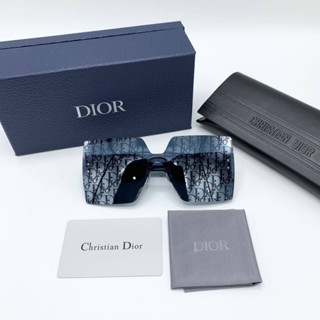 CHRISTIAN DIORCLUB A5U SUNGLASSES แว่นกันแดดแบรนด์คริสเตียนดิออร์ ตัวเลนส์ปรอท ลายตัวหนังสือโลโก้โมโนแกรม