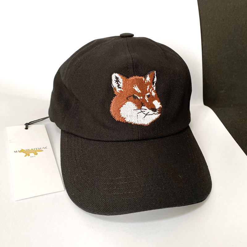 cap MAISON KITSUNE หมวกแก๊ปเบสบอล สีดำ ของใหม่ fox head authentic