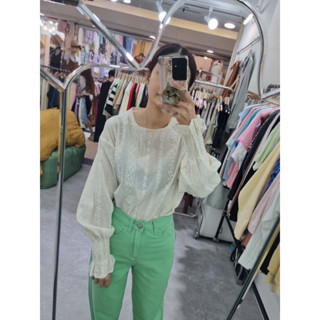 เสื้อลูกไม้ ปลายแขนสม๊อก❤️