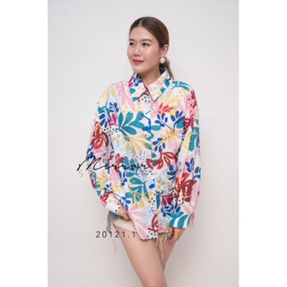 ViVidVa LeaF SHiRT•• เชิ้ตทรงเบสิคใส่ง่าย แต่สวยโดดเด่นด้วยลายใบไม้แต่งแต้มสีสันสดใส สไตล์summer