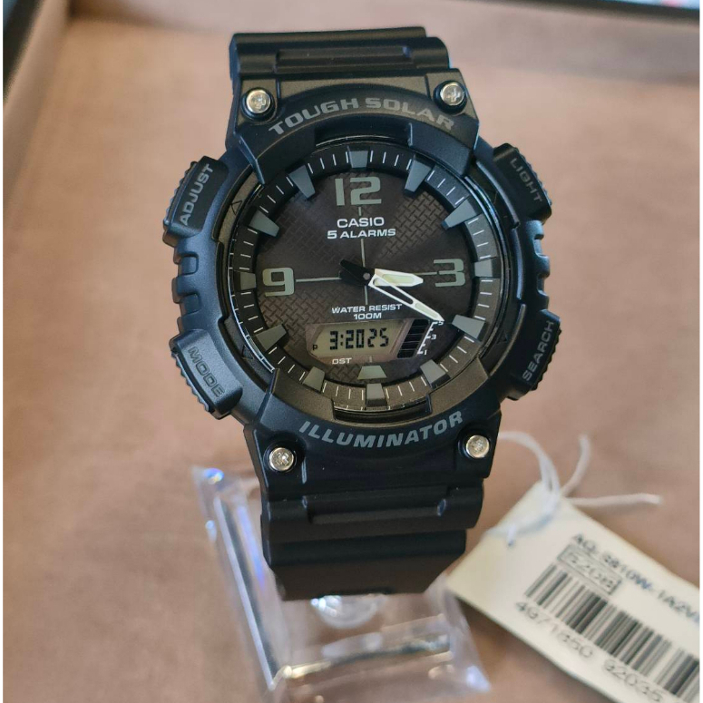 นาฬิกา Casio Standard TOUGH SOLAR รุ่น AQ-S810W-1A2V
