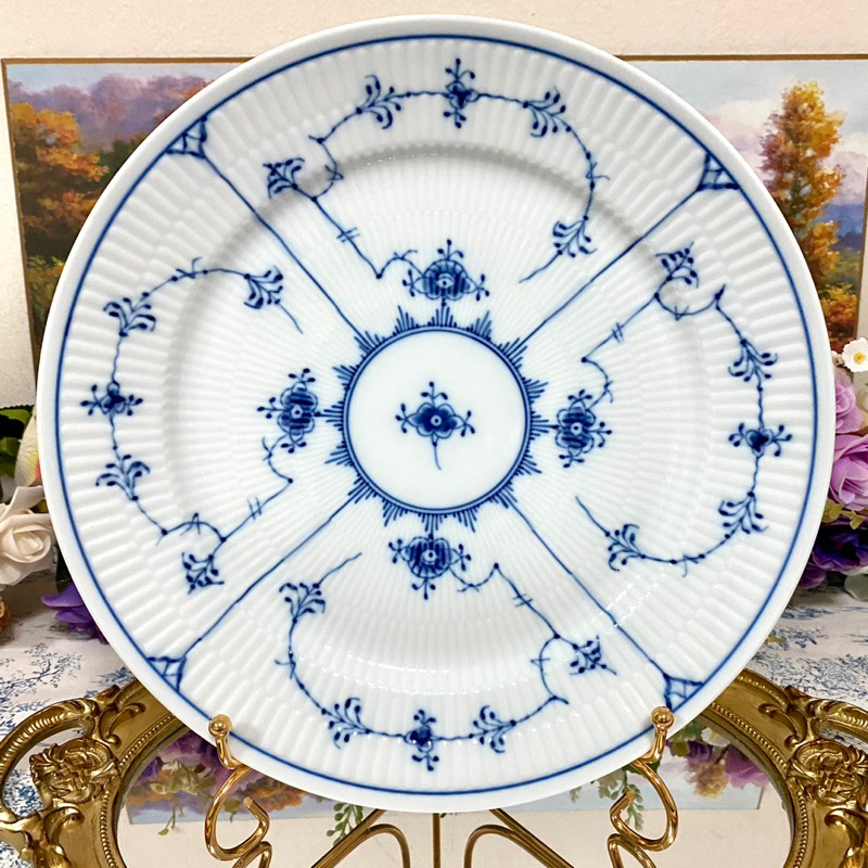 Royal Copenhagen Blue Fluted Plain Dinner Plate จาน 10.75 นิ้ว